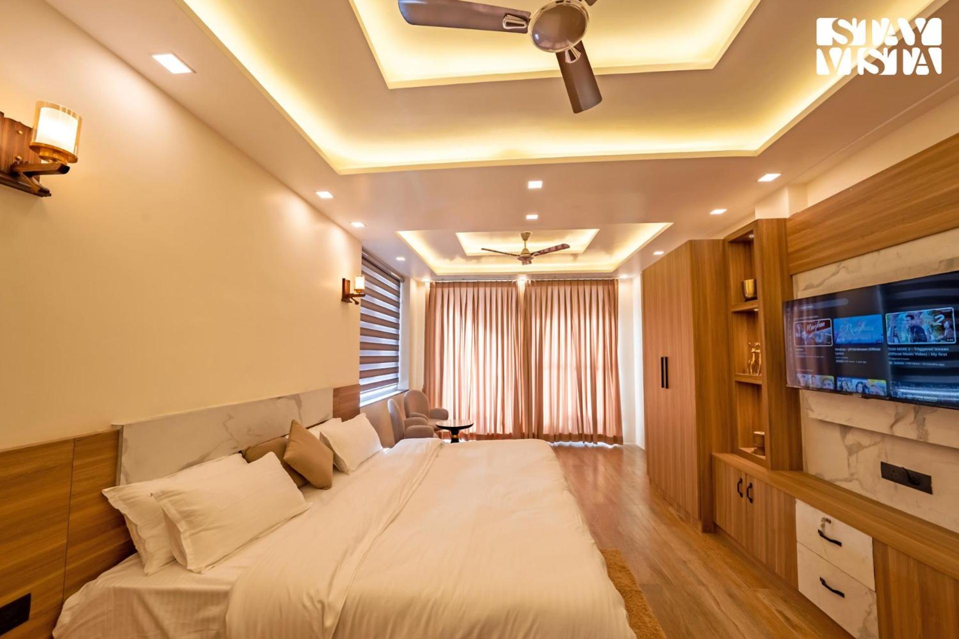 Stayvista At Sunset Springs With Pool & Views Nainital Esterno foto