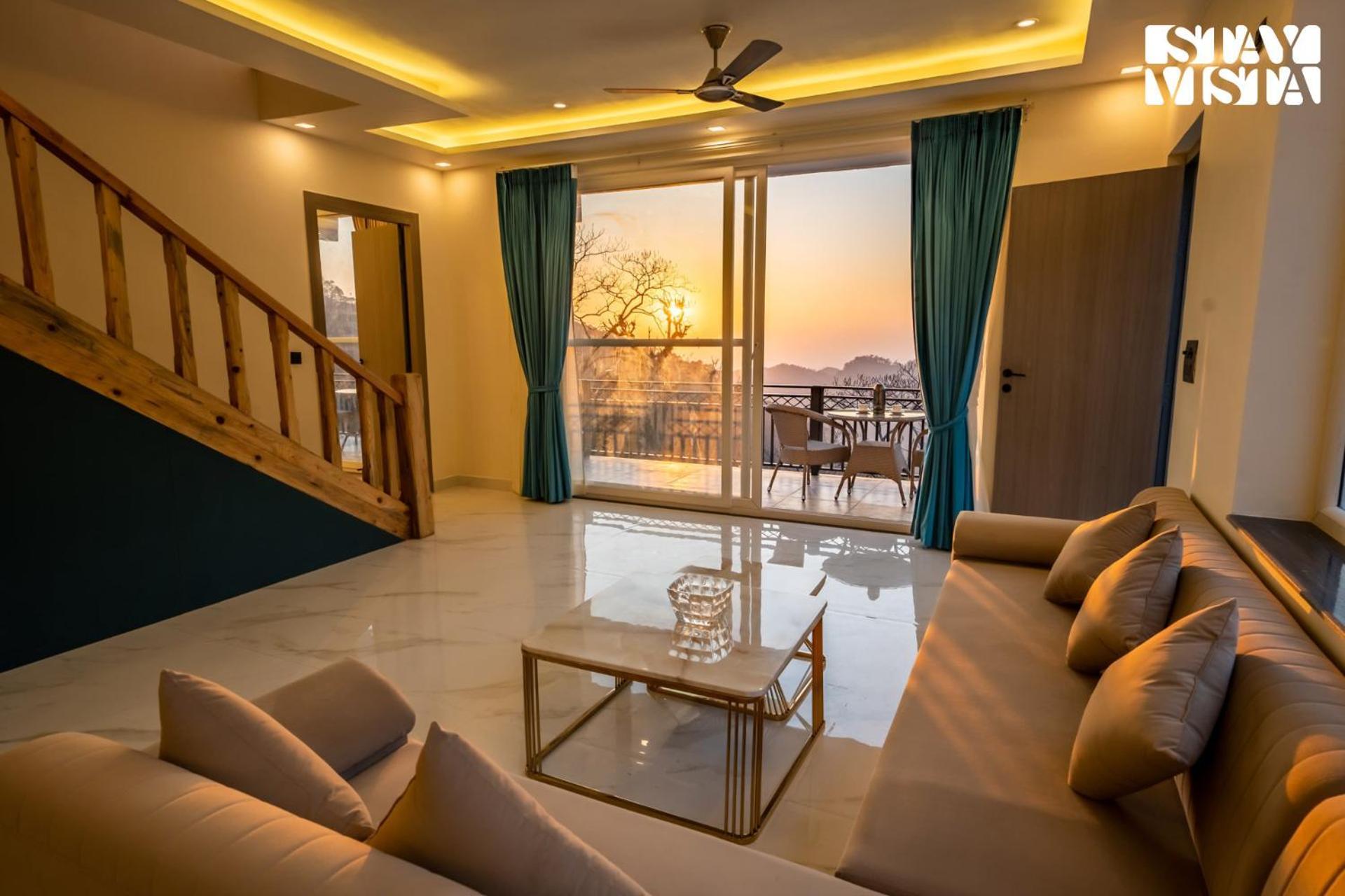 Stayvista At Sunset Springs With Pool & Views Nainital Esterno foto