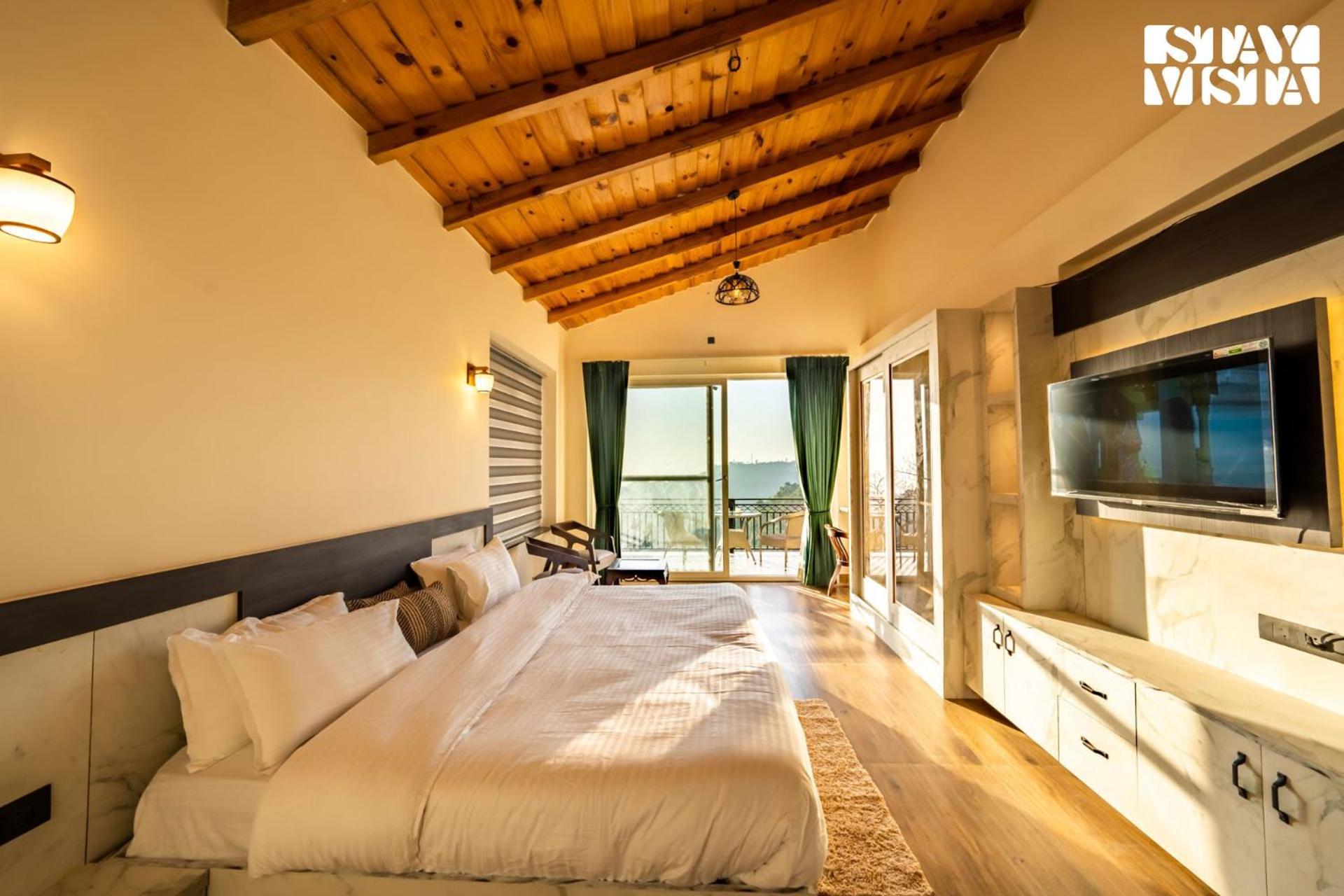Stayvista At Sunset Springs With Pool & Views Nainital Esterno foto